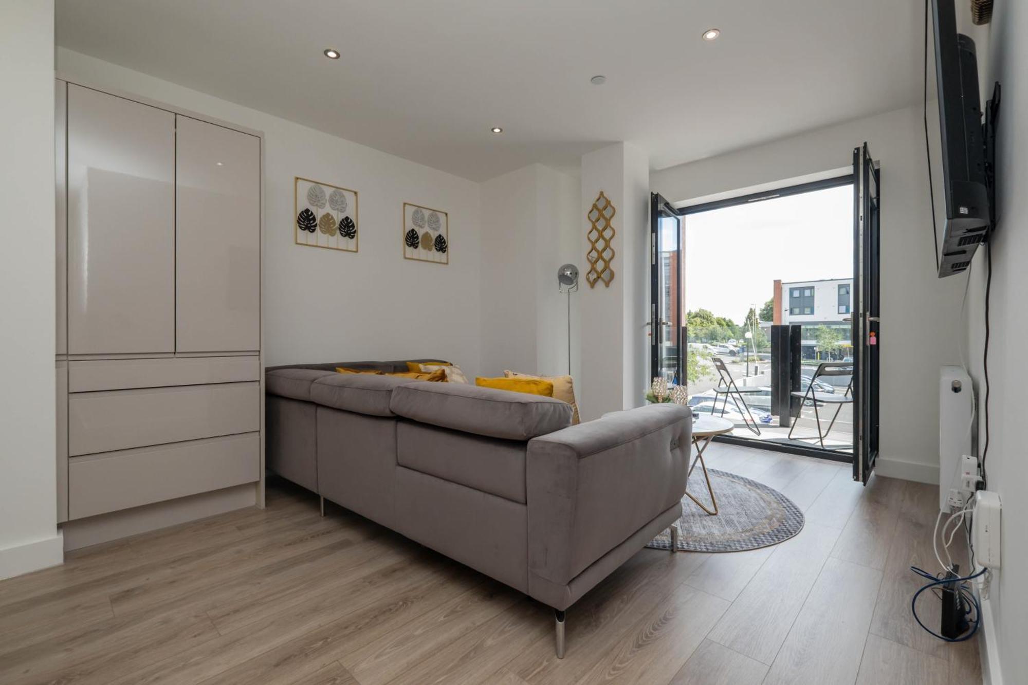 Brand New 2 Bedroom Apartment Centre Of Solihull Eksteriør bilde